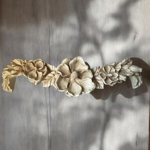 Elegant Cream Floral Wall Accent magnolia 3D over the door plague